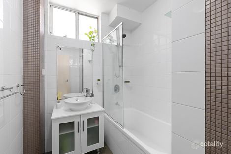 Property photo of 2/65 Forbes Street Hawthorne QLD 4171