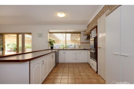 Property photo of 18 Farnell Place Alexander Heights WA 6064