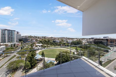 33 Remora Rd, Hamilton, QLD 4007