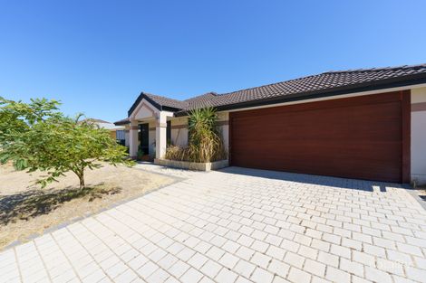Property photo of 15 Cassia Link Banksia Grove WA 6031