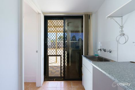 Property photo of 15 Cassia Link Banksia Grove WA 6031