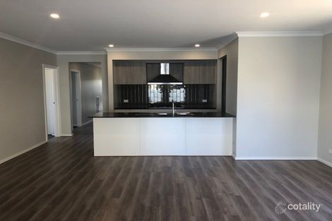 51 Pottery Ave, Point Cook, VIC 3030