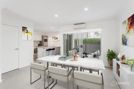 Property photo of 5/8 Griffith Road Scarborough QLD 4020