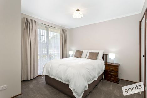 Property photo of 26 Barondi Avenue Narre Warren VIC 3805