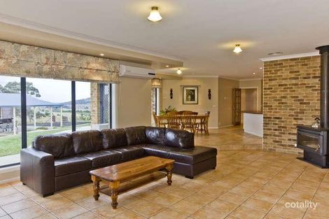 Property photo of 4 Arena Place Royalla NSW 2620