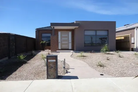 180 Saltwater Prom, Point Cook, VIC 3030