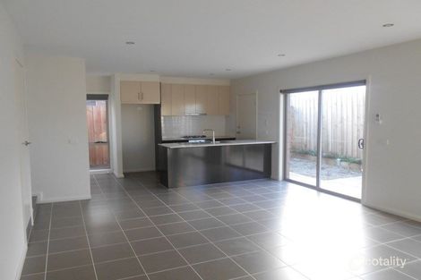 Property photo of 99 Welwyn Parade Deer Park VIC 3023