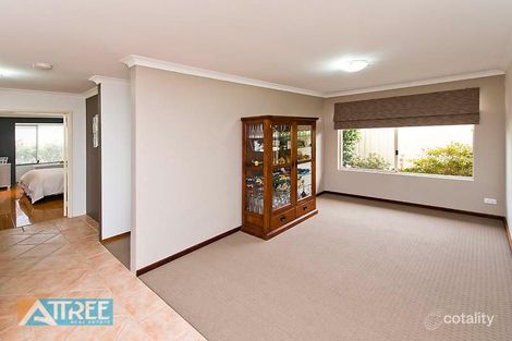 Property photo of 20 Chesham Mews Canning Vale WA 6155