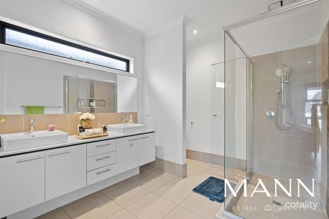 Property photo of 130 Lyndarum Drive Epping VIC 3076