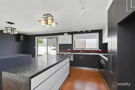 Property photo of 472-474 Raglan Parade Warrnambool VIC 3280