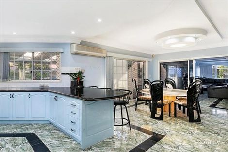 Property photo of 22 Windermere Crescent Carindale QLD 4152