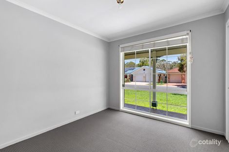 Property photo of 1 Fieldstone Close Bracken Ridge QLD 4017