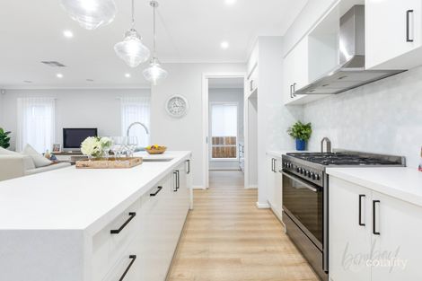 Property photo of 12 Masters Crescent Mambourin VIC 3024