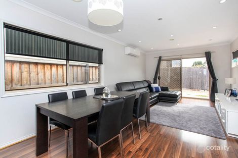 Property photo of 8 Hobart Way Taylors Hill VIC 3037
