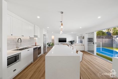 17 WANDARRI ST, WURTULLA, QLD 4575