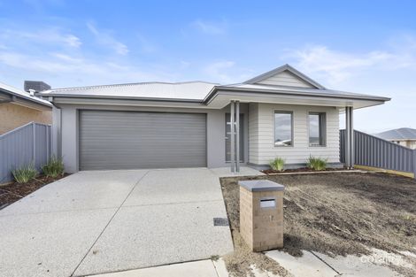 21 Vetrano Ave, Alfredton, VIC 3350
