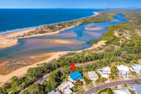Property photo of 7 Marine Avenue Tannum Sands QLD 4680