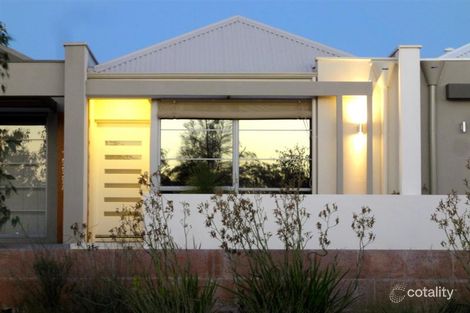 Property photo of 5 Liten Lane Ellenbrook WA 6069