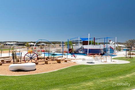 Property photo of 36 Silverthrone Road Haynes WA 6112