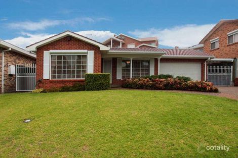 28 Restwell Rd, Bossley Park, NSW 2176