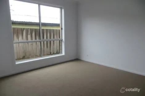 Property photo of 2/5 Clunies Ross Crescent Mulgrave VIC 3170
