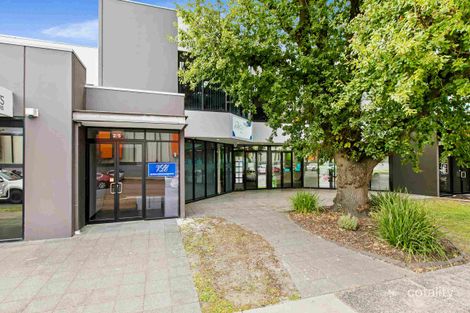 2/5 Cook Dr, Pakenham, VIC 3810