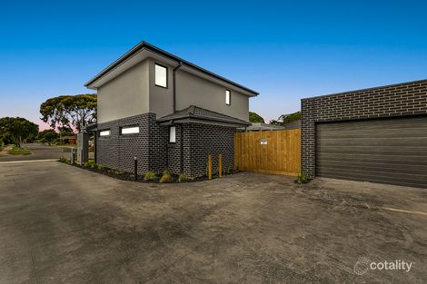 Property photo of 1/13 Baileyana Drive Endeavour Hills VIC 3802