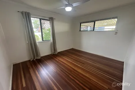 Property photo of 13 Erin Close New Auckland QLD 4680