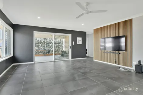 Property photo of 82 Trailblazer Drive Flagstone QLD 4280