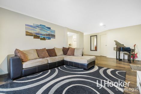 Property photo of 15 Nathan Court Pakenham VIC 3810