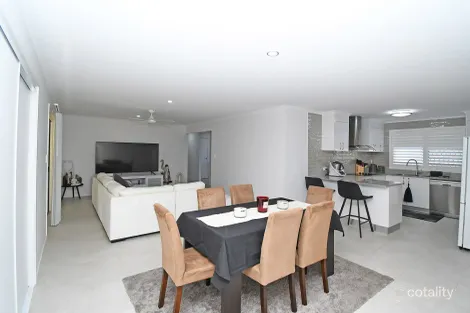 Property photo of 38 Larissa Way Urangan QLD 4655