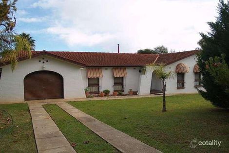 39 Norfolk Ave, Lake Albert, NSW 2650