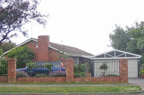 42 Thornhill Dr, Forest Hill, VIC 3131