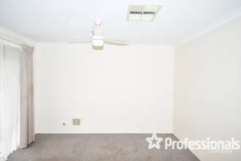 Property photo of 13 St Laurent Close Greenfields WA 6210