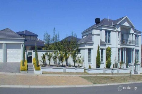 Property photo of 2 Garland Rise Rowville VIC 3178