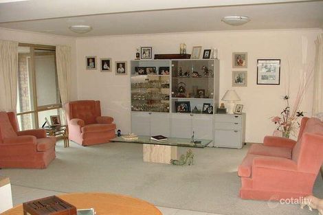 Property photo of 24 Sneddon Drive Narre Warren South VIC 3805