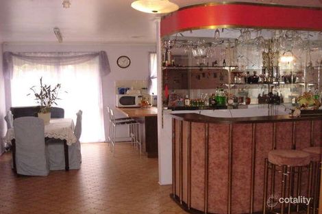 Property photo of 20 Heywood Grove Endeavour Hills VIC 3802