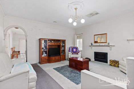 Property photo of 40 William Wright Wynd Hoppers Crossing VIC 3029