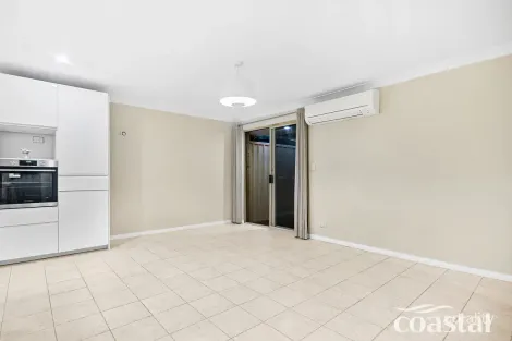 Property photo of 2/10 Nutans Court Halls Head WA 6210