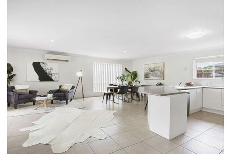 1/15 Rhapis Ct, Andergrove, QLD 4740