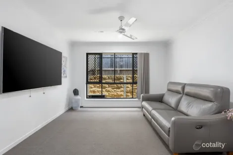 Property photo of 98 Wollombi Avenue Ormeau Hills QLD 4208