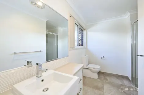 Property photo of 5/6 Back Hill Drive Coral Cove QLD 4670