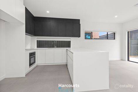 Property photo of 12 Columbus Road Kalkallo VIC 3064