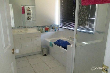 Property photo of 5 Cadell Place Berwick VIC 3806