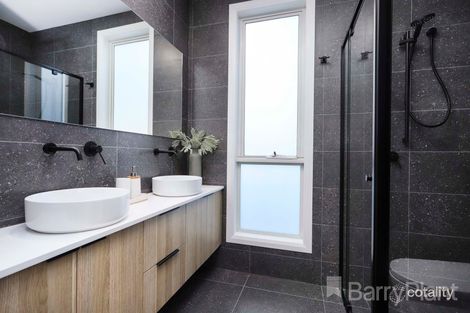 Property photo of 3/10 Lorenz Street Sunshine VIC 3020