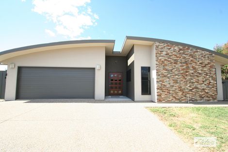 Property photo of 7 Colden Place Emerald QLD 4720