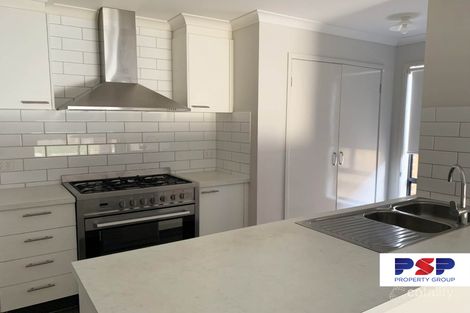 Property photo of 11 Sloane Street Werribee VIC 3030