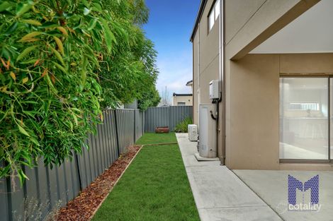 Property photo of 4 Accolade Drive Craigieburn VIC 3064
