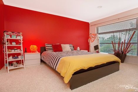 Property photo of 39 Downing Square Pakenham VIC 3810