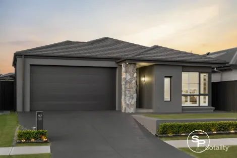 97 Pleasant Cct, Gledswood Hills, NSW 2557